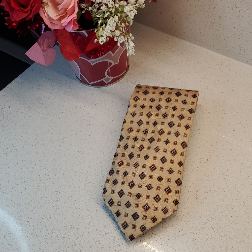 Ermenegildo Zegna Tan and Blue Geometric Tie
